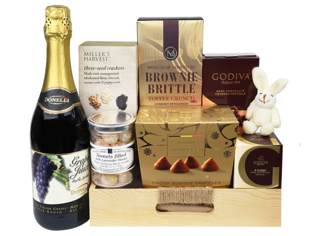 Wine n Food Hamper - Easter Gift Hampers CE02 - ER0323A4 Photo